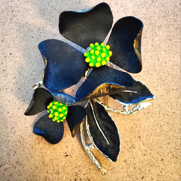 Judy Lee Jewelry - Vintage Judy Lee Flower Brooch